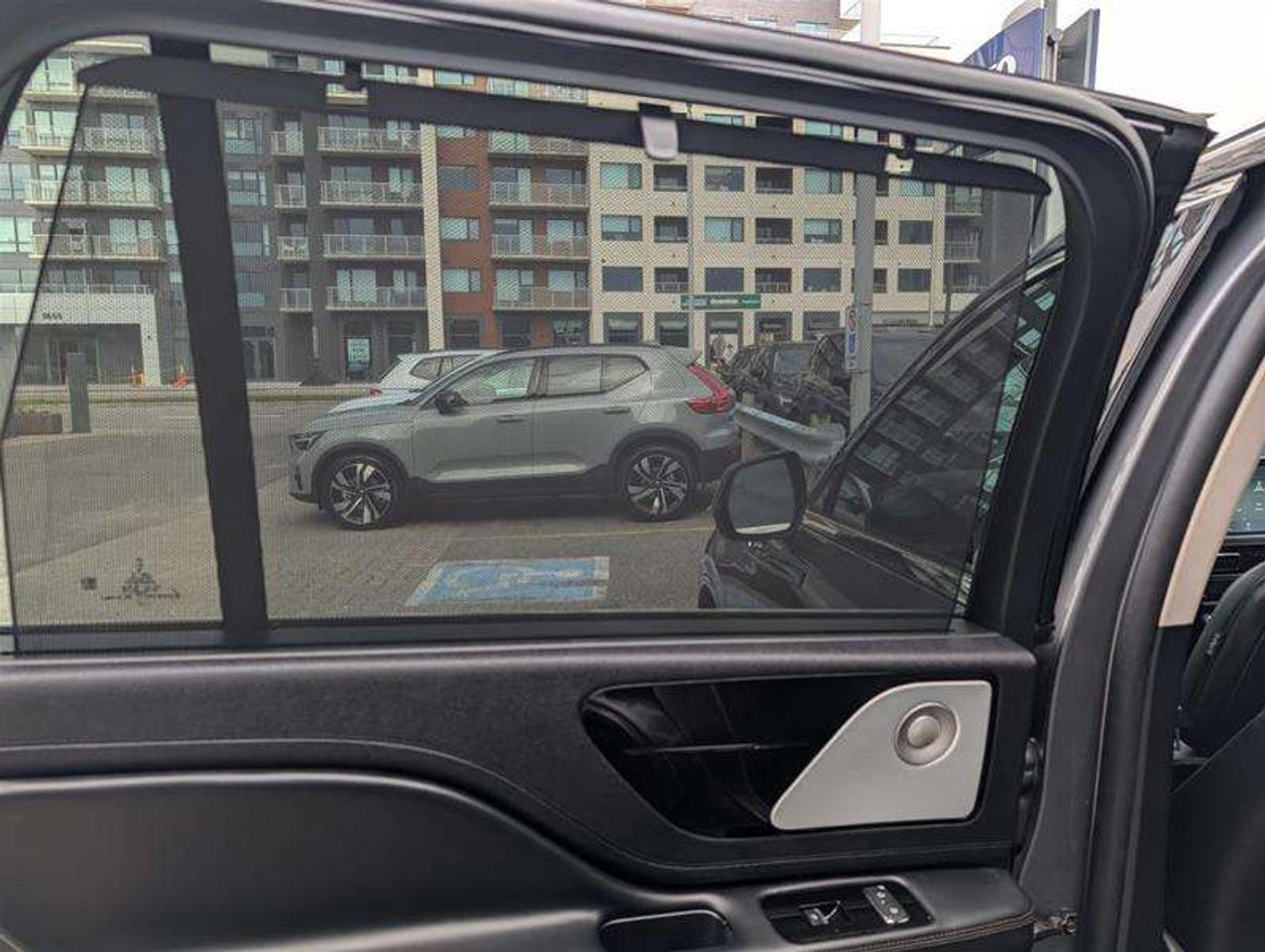 2022 Lincoln Aviator 301A   PHEV   Luxury   Tow   Massage   Dynamic Photo