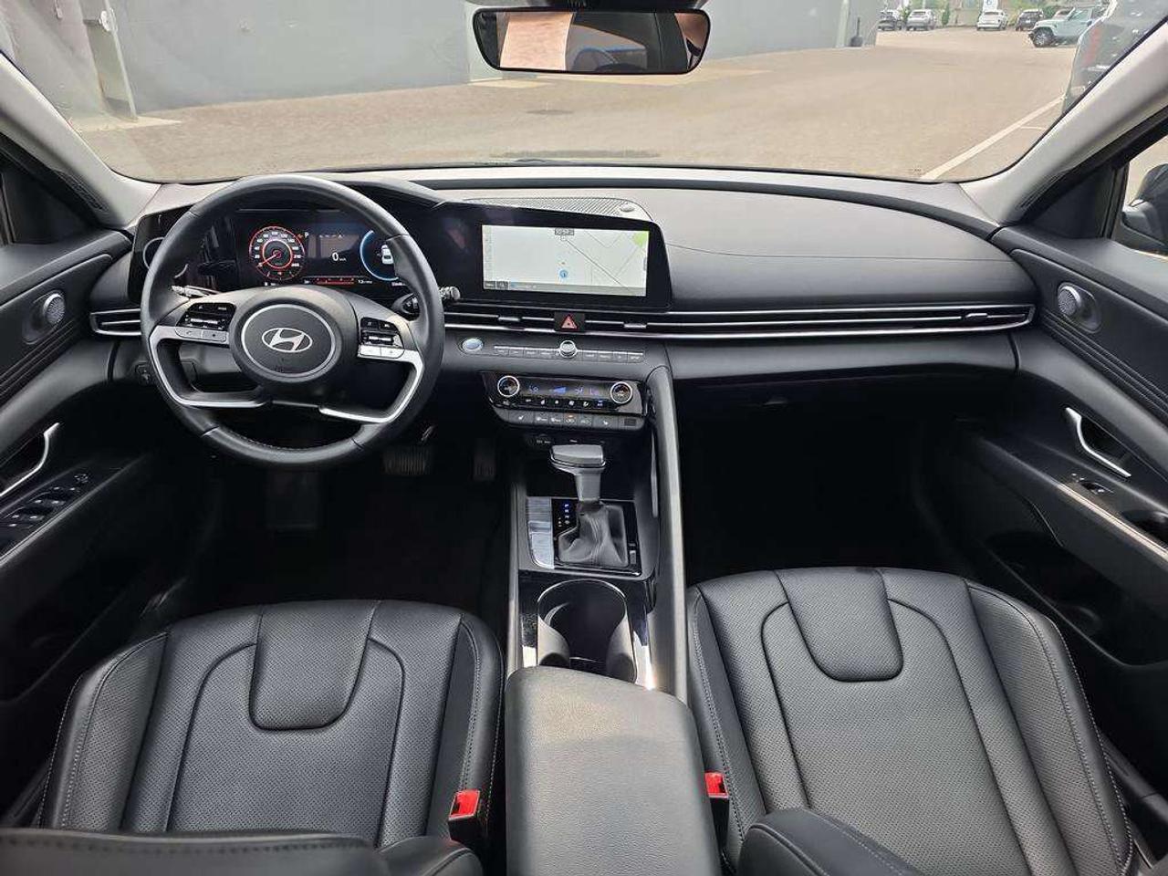 2025 Hyundai Elantra Luxury   NO ACCIDENTS LEATHER BOSE 5.7L/100KM Photo