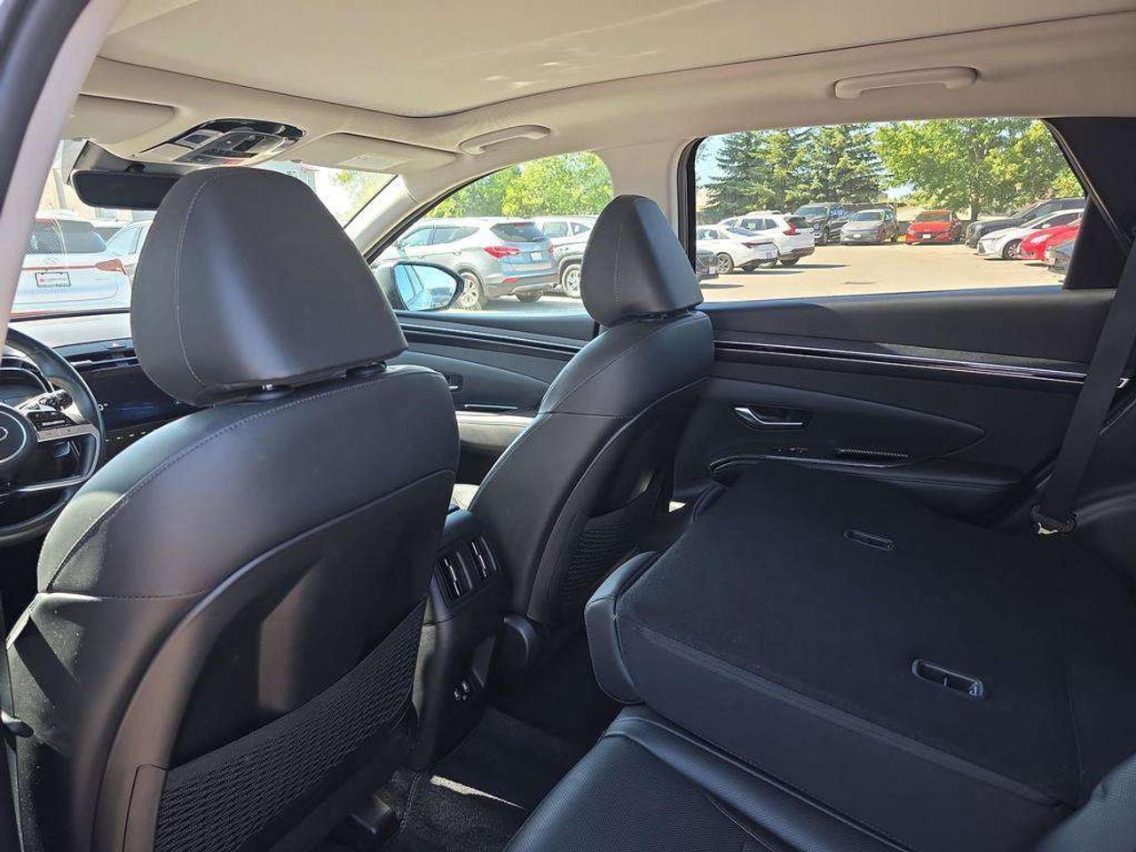 2024 Hyundai Tucson Ultimate   NO ACCIDENTS 1 OWNER 51KM EV 6.7L/100KM Photo
