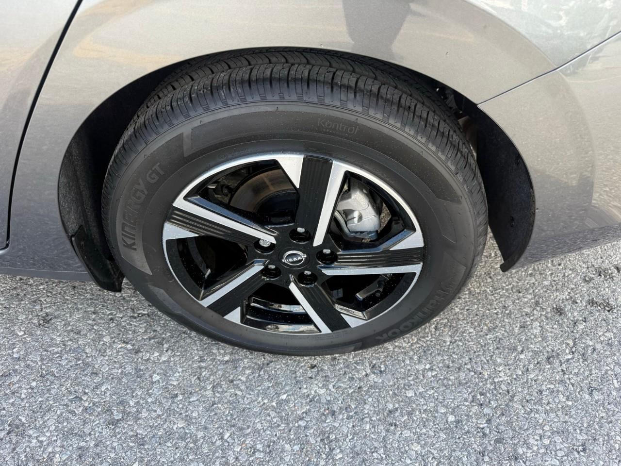 2025 Nissan Sentra SV 4DR SEDAN Photo