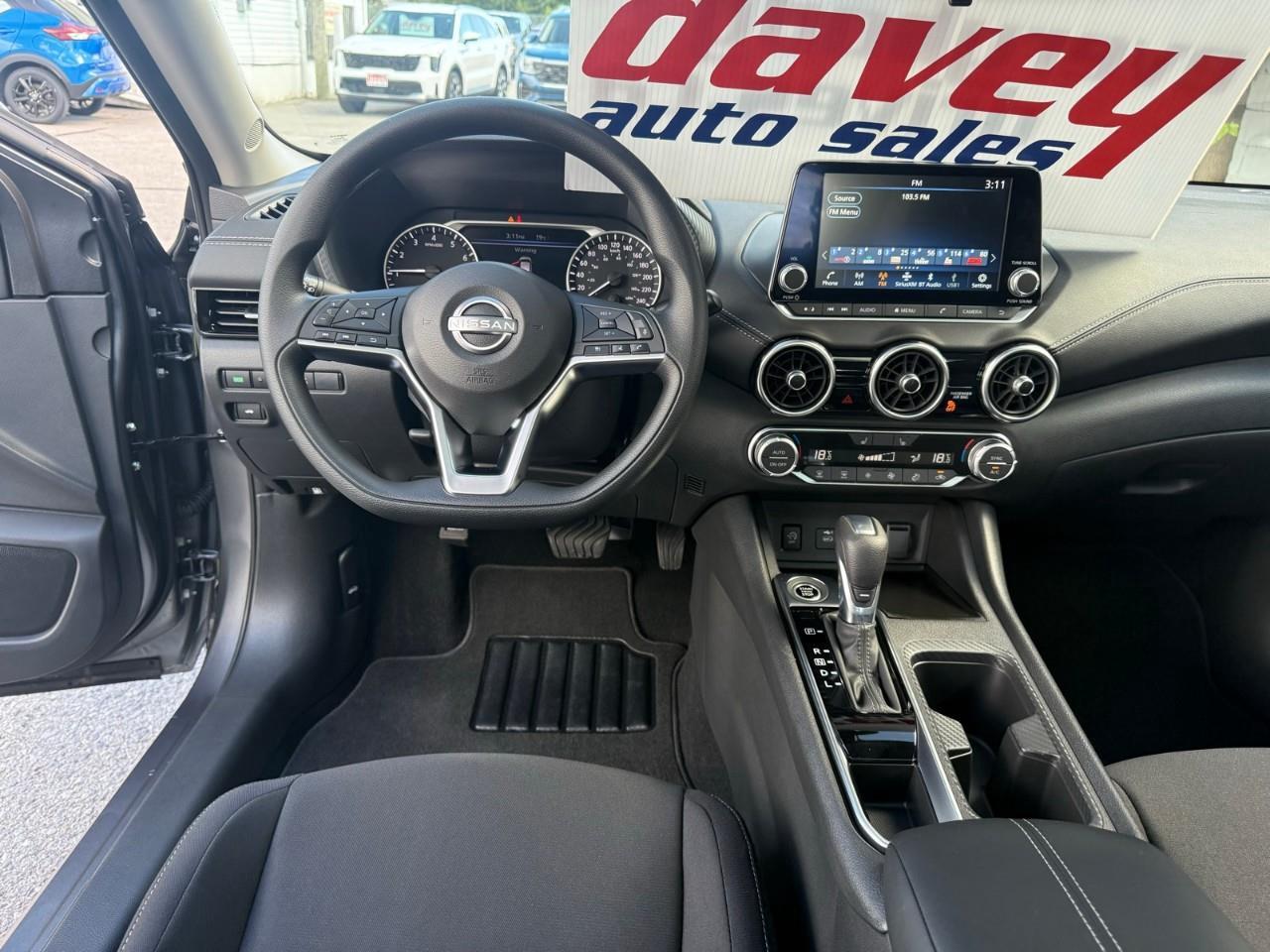 2025 Nissan Sentra SV 4DR SEDAN Photo