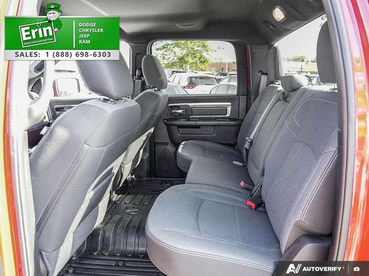 2022 RAM 1500 4x4 WARLOCK HEATED STEERING WHEEL LOW KMS Photo