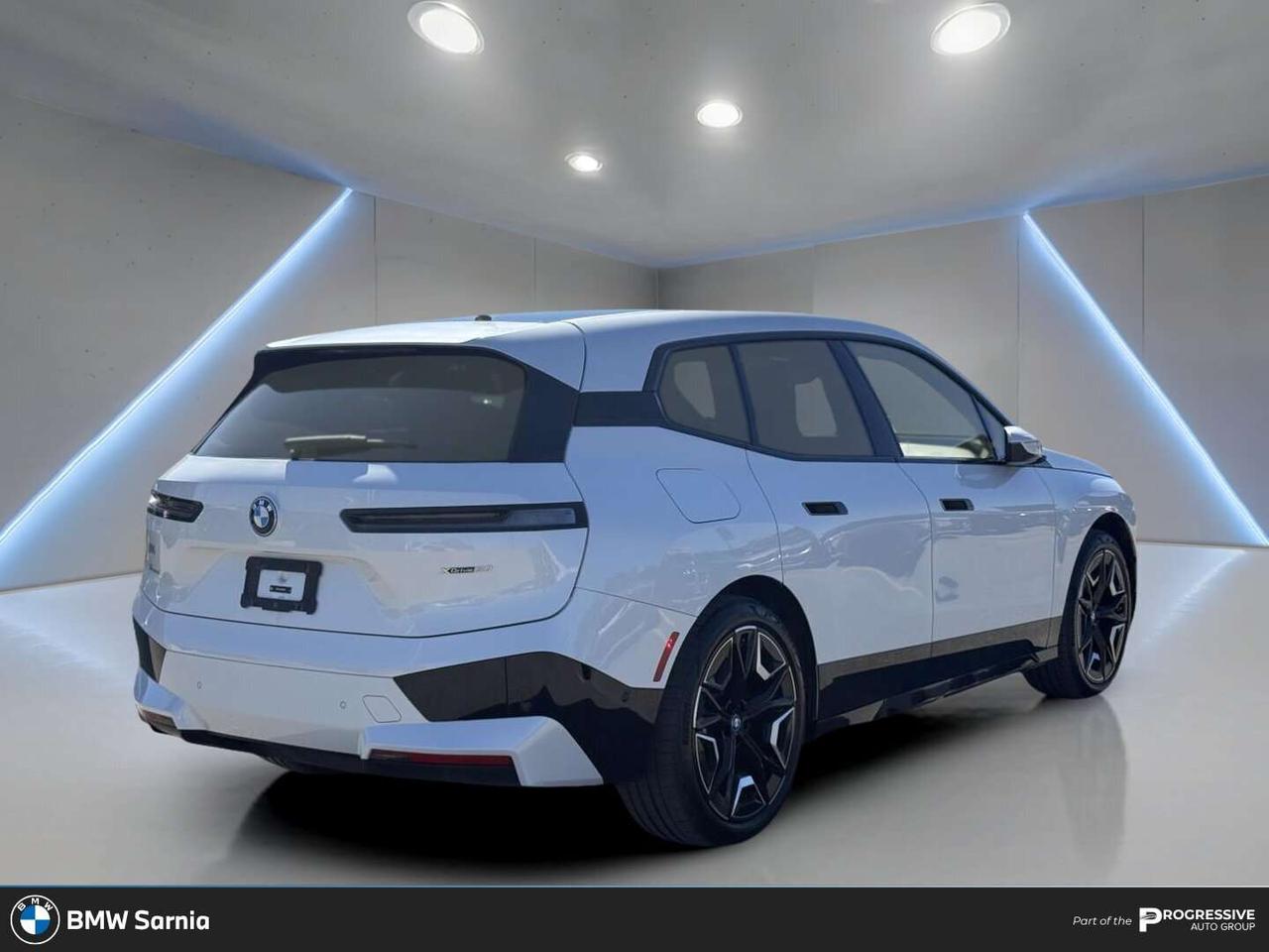 2024 BMW iX XDRIVE50   2.74% FINANCING O.A.C   PREMIUM ENHANCED PACKAGE   ADVANCED DRIVER ASSISTANCE PACKAGE Photo2