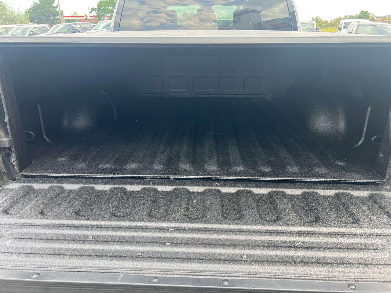 2024 RAM 1500 Warlock Crew 4X4 HEMI V8 *CLEAN CARFAX *LOW KMS Photo