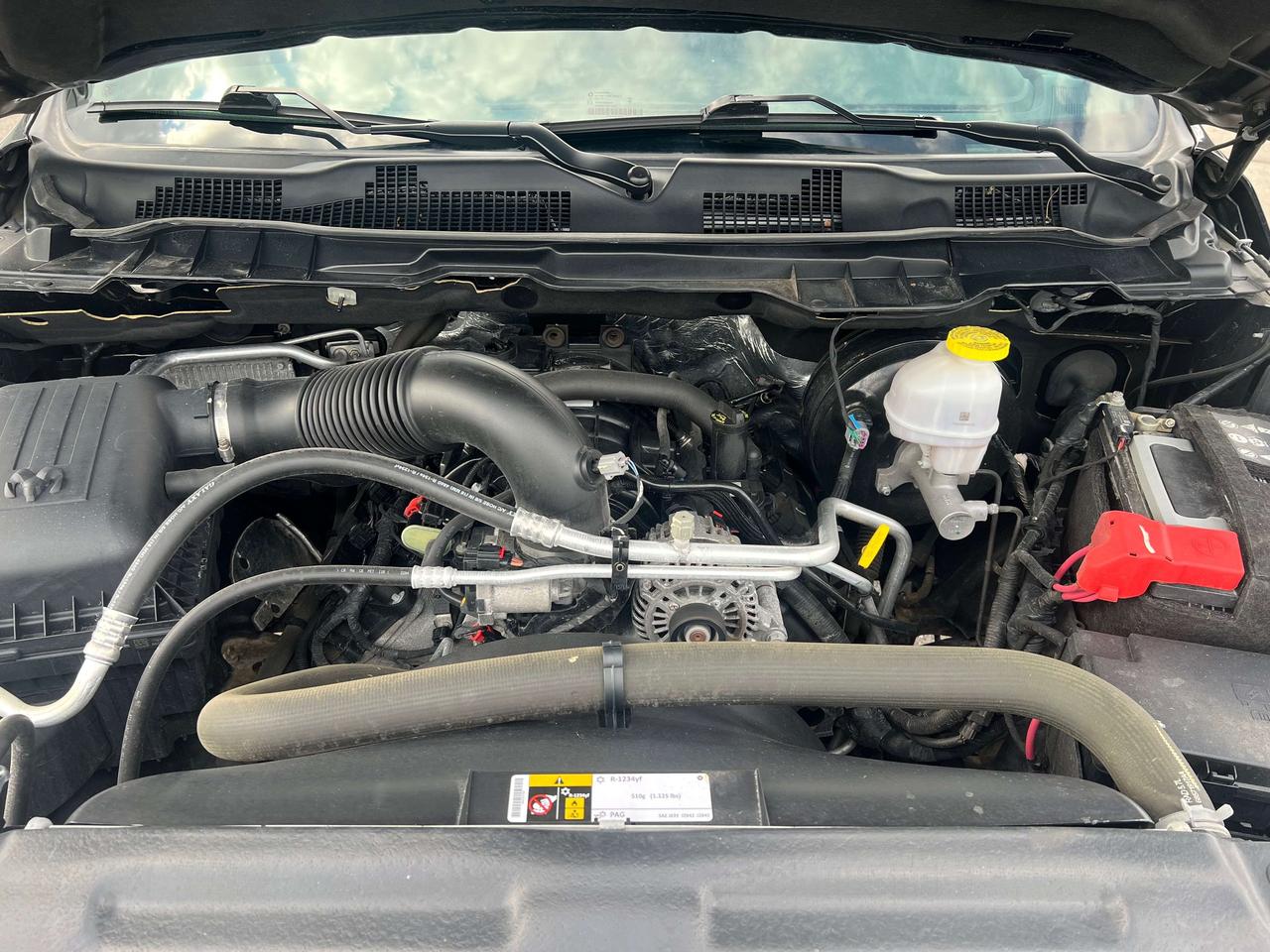 2024 RAM 1500 Warlock Crew 4X4 HEMI V8 *CLEAN CARFAX *LOW KMS Photo