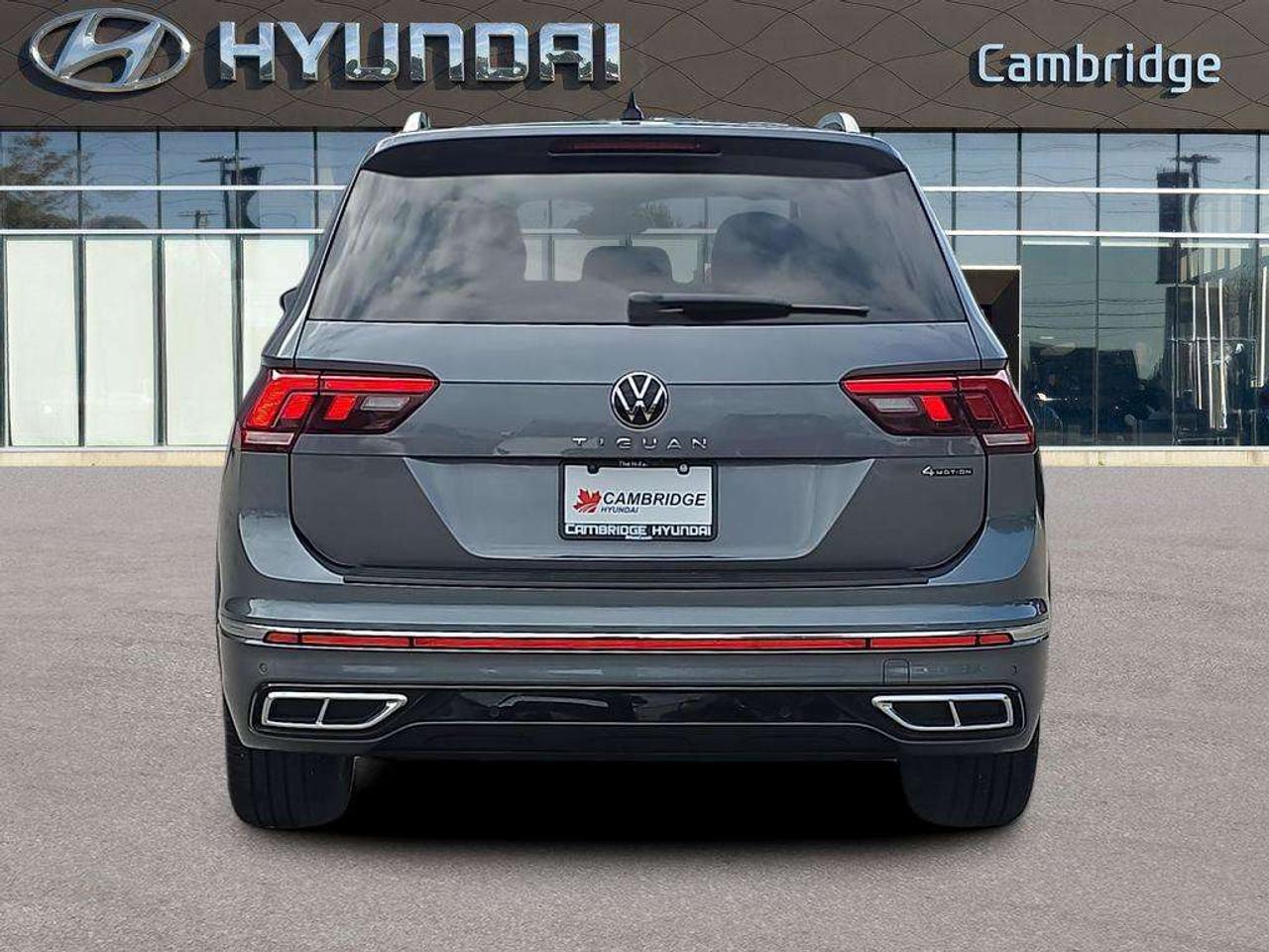2024 Volkswagen Tiguan Highline R-Line   NO ACCIDENTS LEATHER PANOROOF Photo