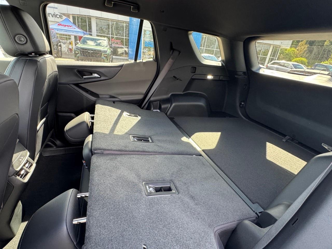 2027 Chevrolet Equinox AWD LT Photo
