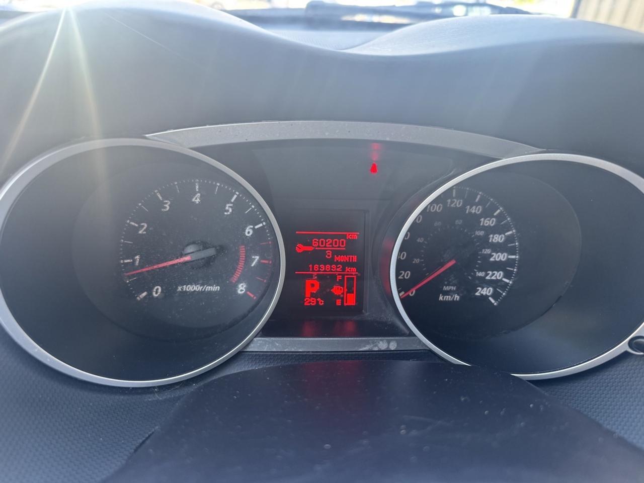2013 Mitsubishi Outlander ES Photo