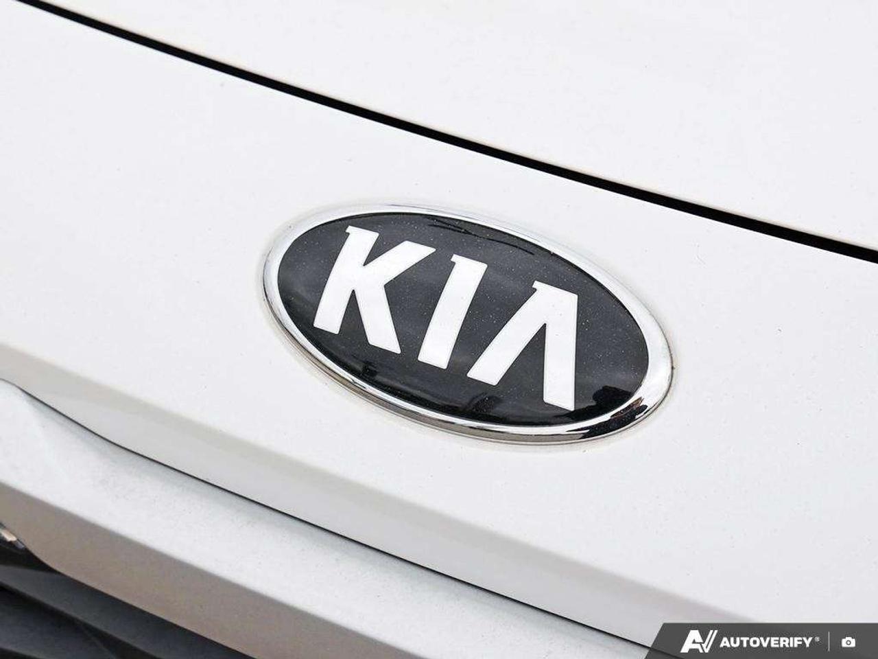 2021 Kia Seltos AWD   SUNROOF  HTD COOLED SEATS Photo