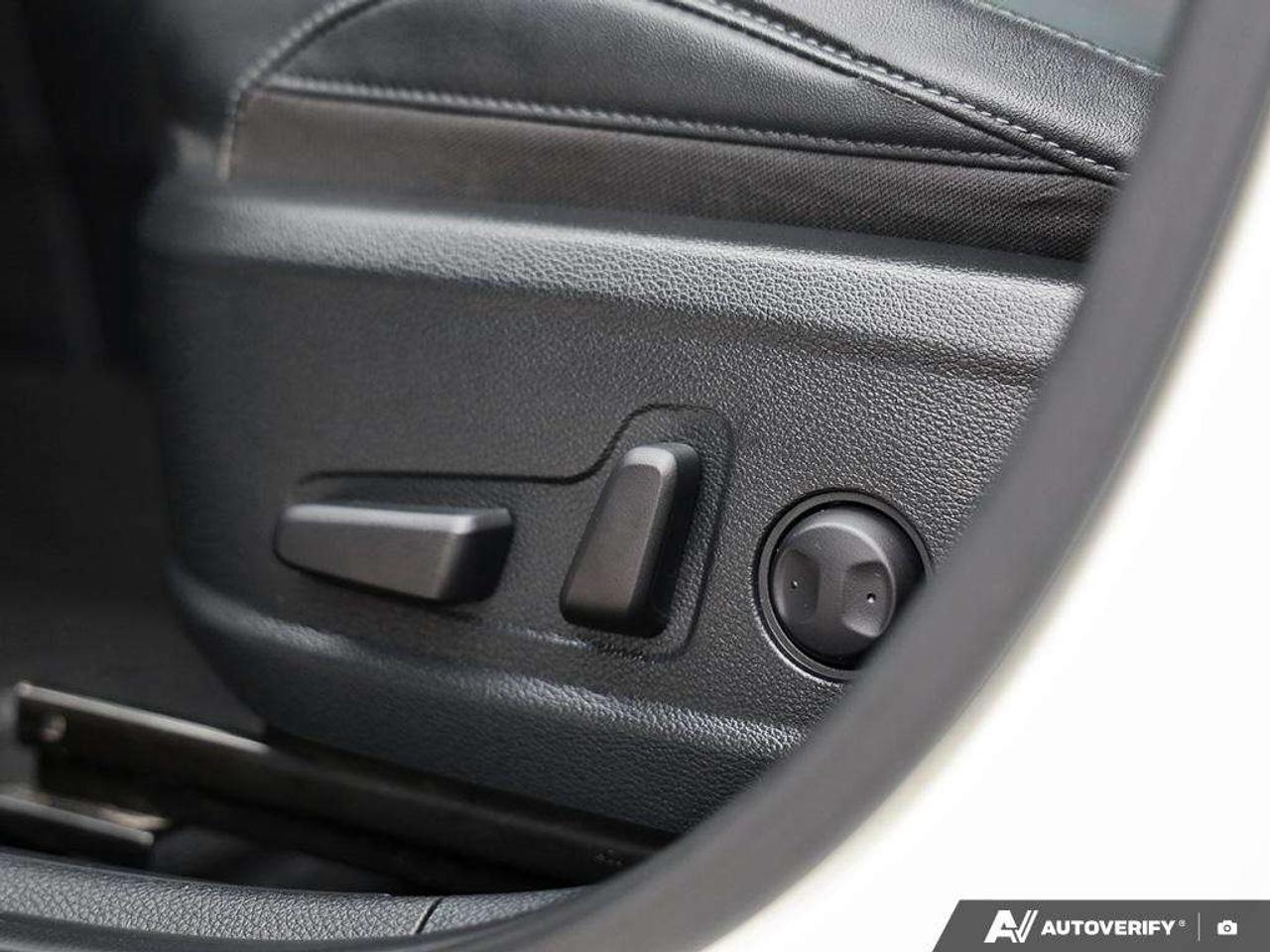 2021 Kia Seltos AWD   SUNROOF  HTD COOLED SEATS Photo