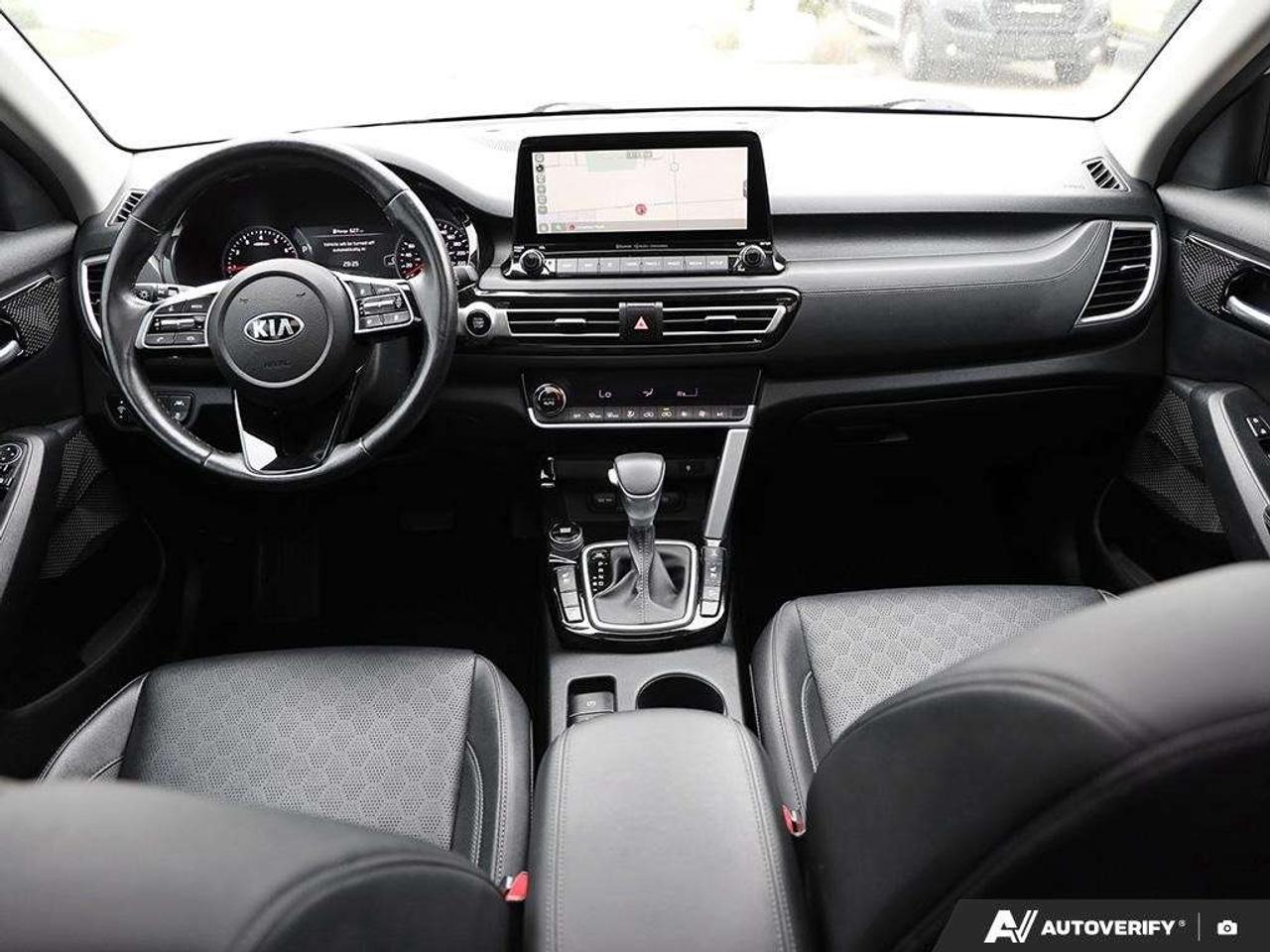 2021 Kia Seltos AWD   SUNROOF  HTD COOLED SEATS Photo