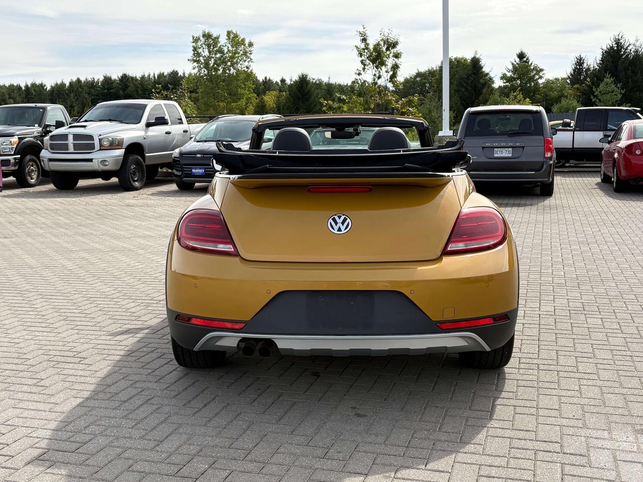 2017 Volkswagen Beetle Dune   Nav.   Heated Seats   Blind-spot   CarPlay Photo