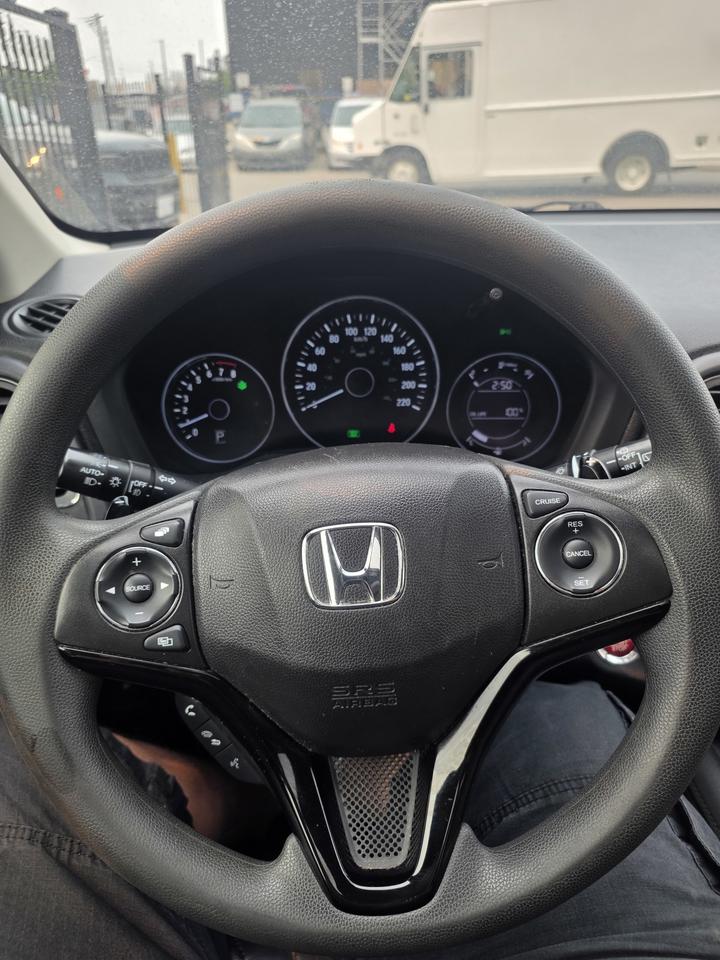 2016 Honda HR-V EX Photo