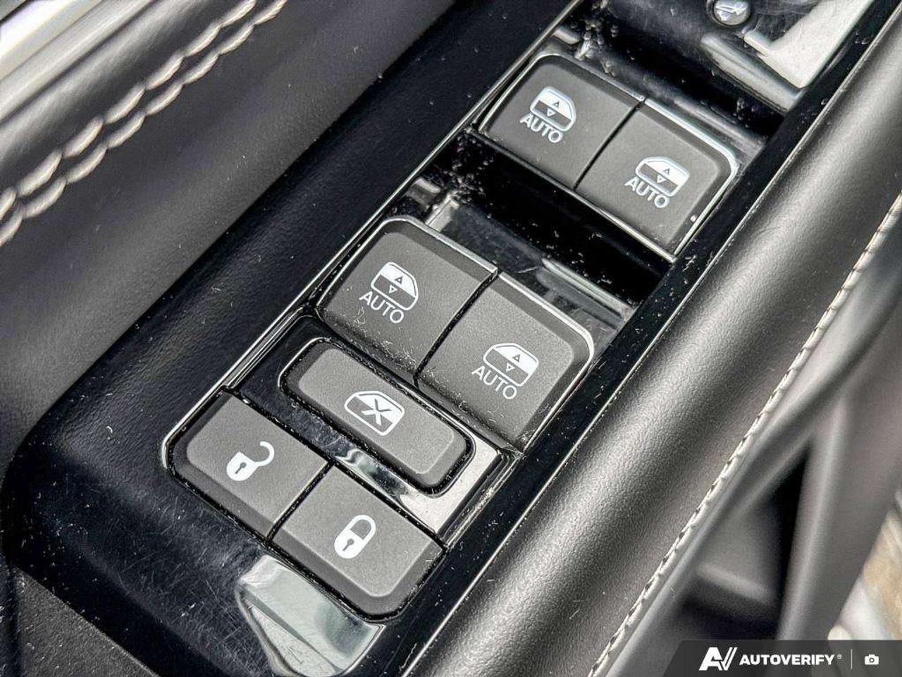 2022 Jeep Grand Wagoneer Obsidian   3RD ROW SEATS   HVY DUTY TRLR TOW Photo