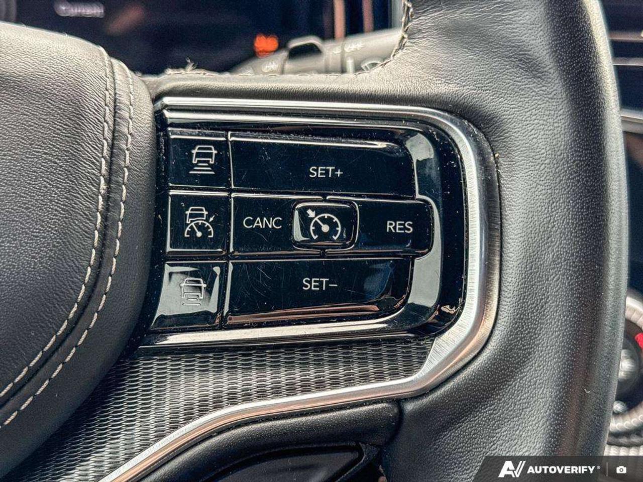 2022 Jeep Grand Wagoneer Obsidian   3RD ROW SEATS   HVY DUTY TRLR TOW Photo