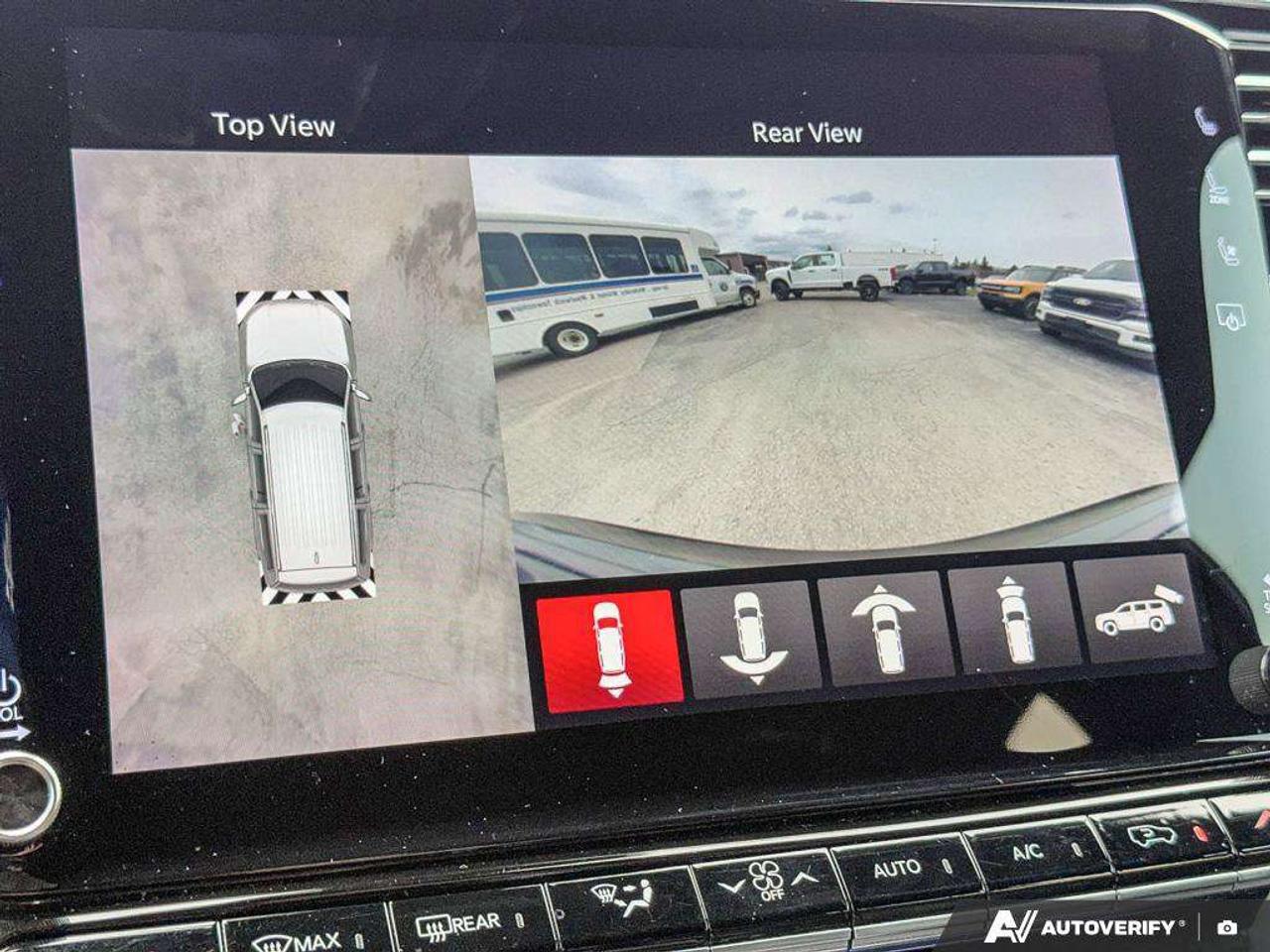 2022 Jeep Grand Wagoneer Obsidian   3RD ROW SEATS   HVY DUTY TRLR TOW Photo
