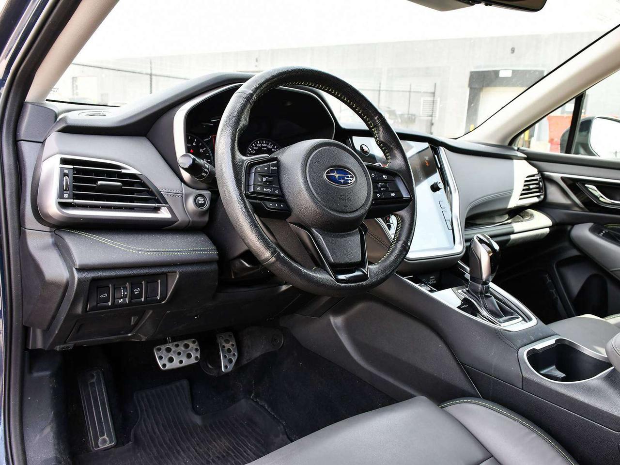 2024 Subaru Outback ONYX   AWD   CLEAN CARFAX   SUNROOF   CARPLAY  CAM Photo