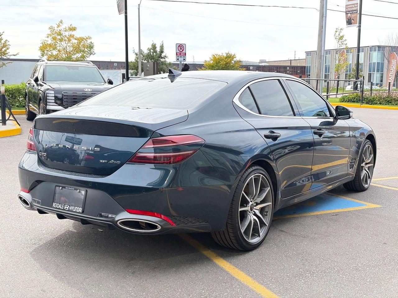 2024 Genesis G70 2.5T ADVANCED   CLEAN CARFAX Photo