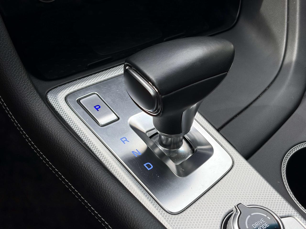 2024 Genesis G70 2.5T ADVANCED   CLEAN CARFAX Photo