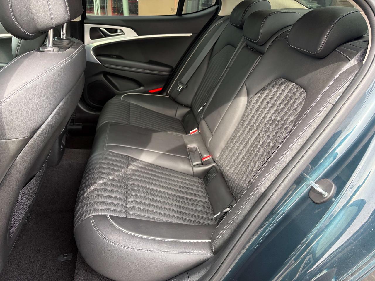 2024 Genesis G70 2.5T ADVANCED   CLEAN CARFAX Photo