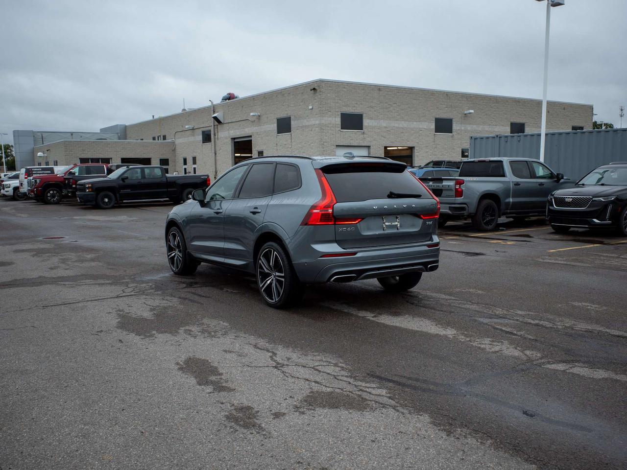 2020 Volvo XC60 R-Design - Turbo/Supercharged Engine Photo