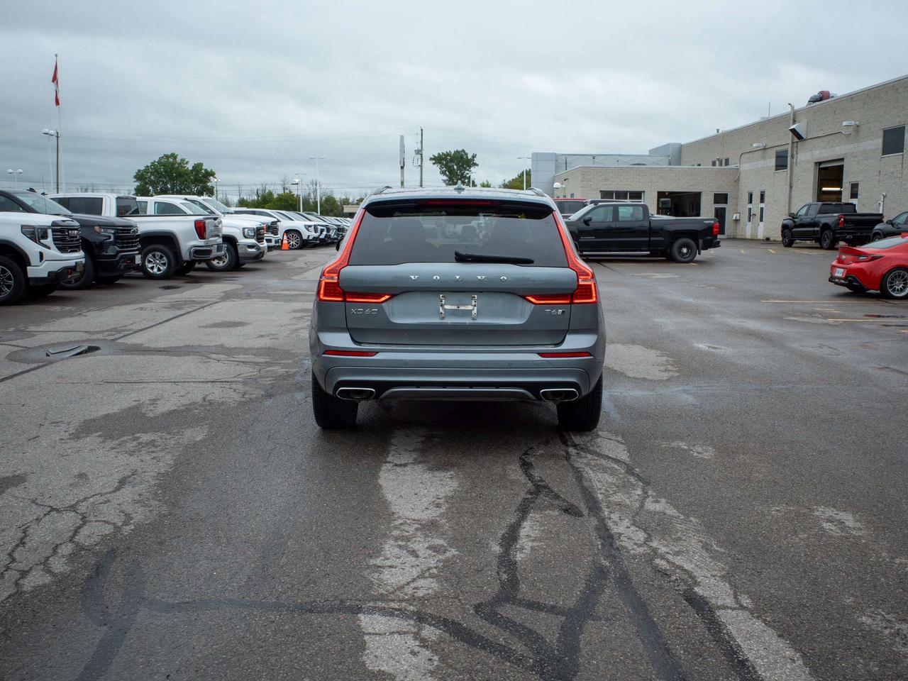 2020 Volvo XC60 R-Design - Turbo/Supercharged Engine Photo