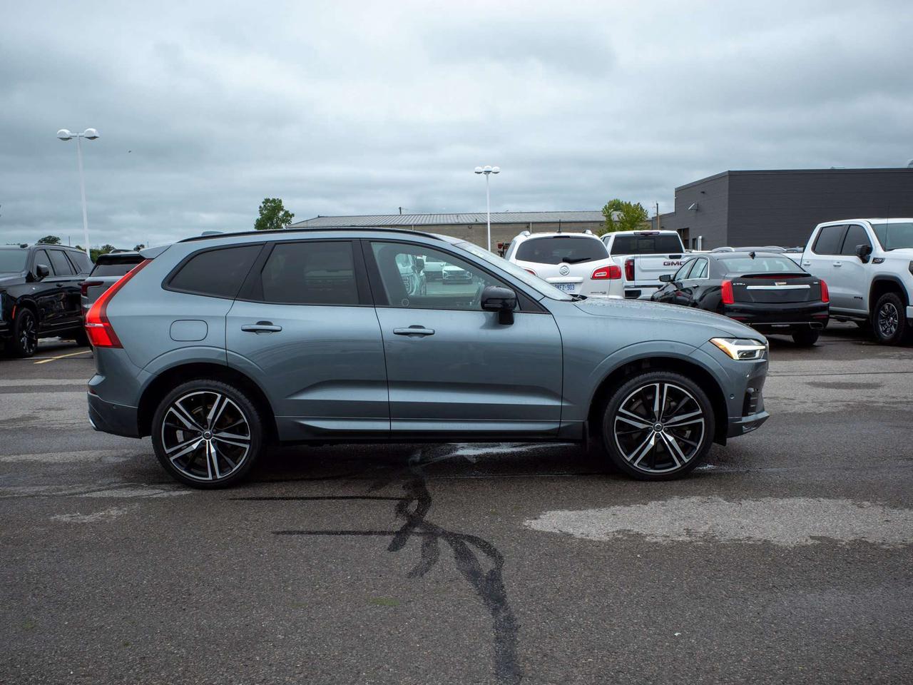 2020 Volvo XC60 R-Design - Turbo/Supercharged Engine Photo