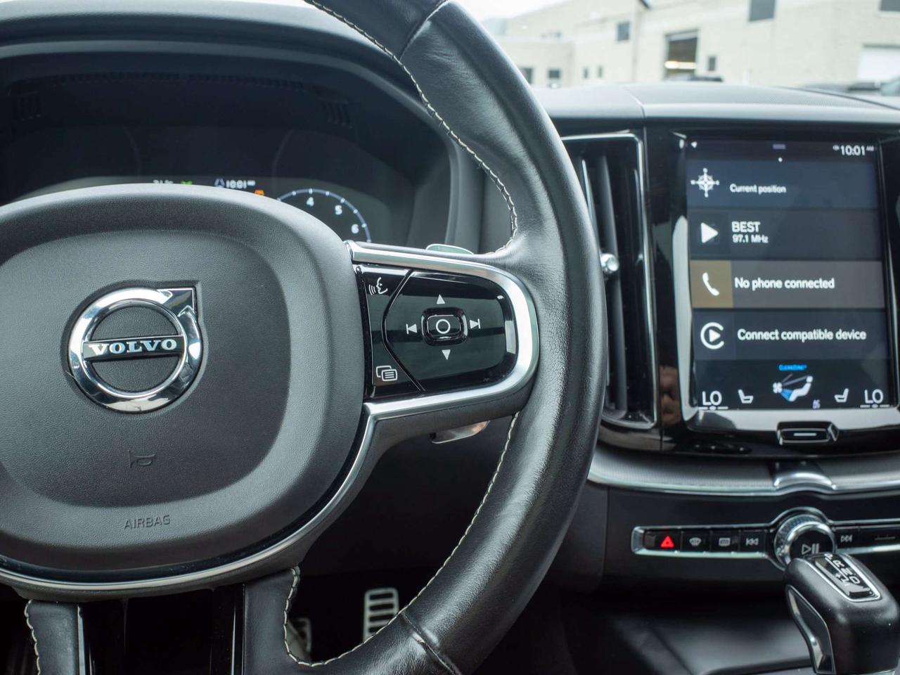 2020 Volvo XC60 R-Design - Turbo/Supercharged Engine Photo