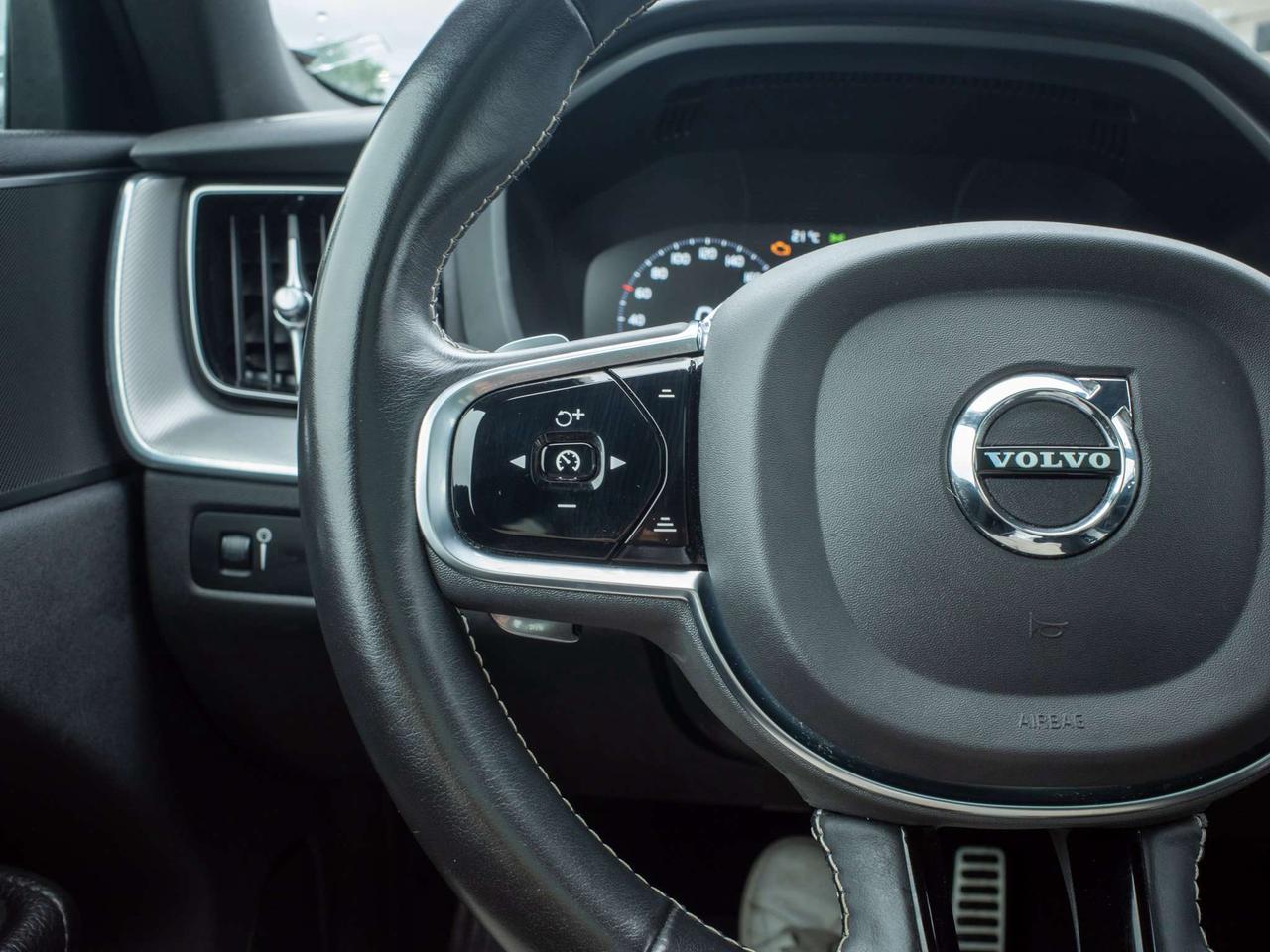 2020 Volvo XC60 R-Design - Turbo/Supercharged Engine Photo