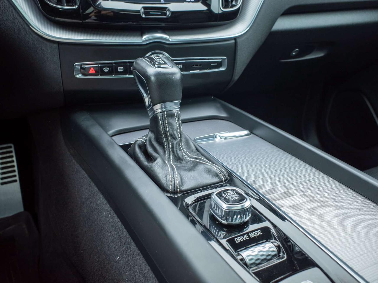 2020 Volvo XC60 R-Design - Turbo/Supercharged Engine Photo