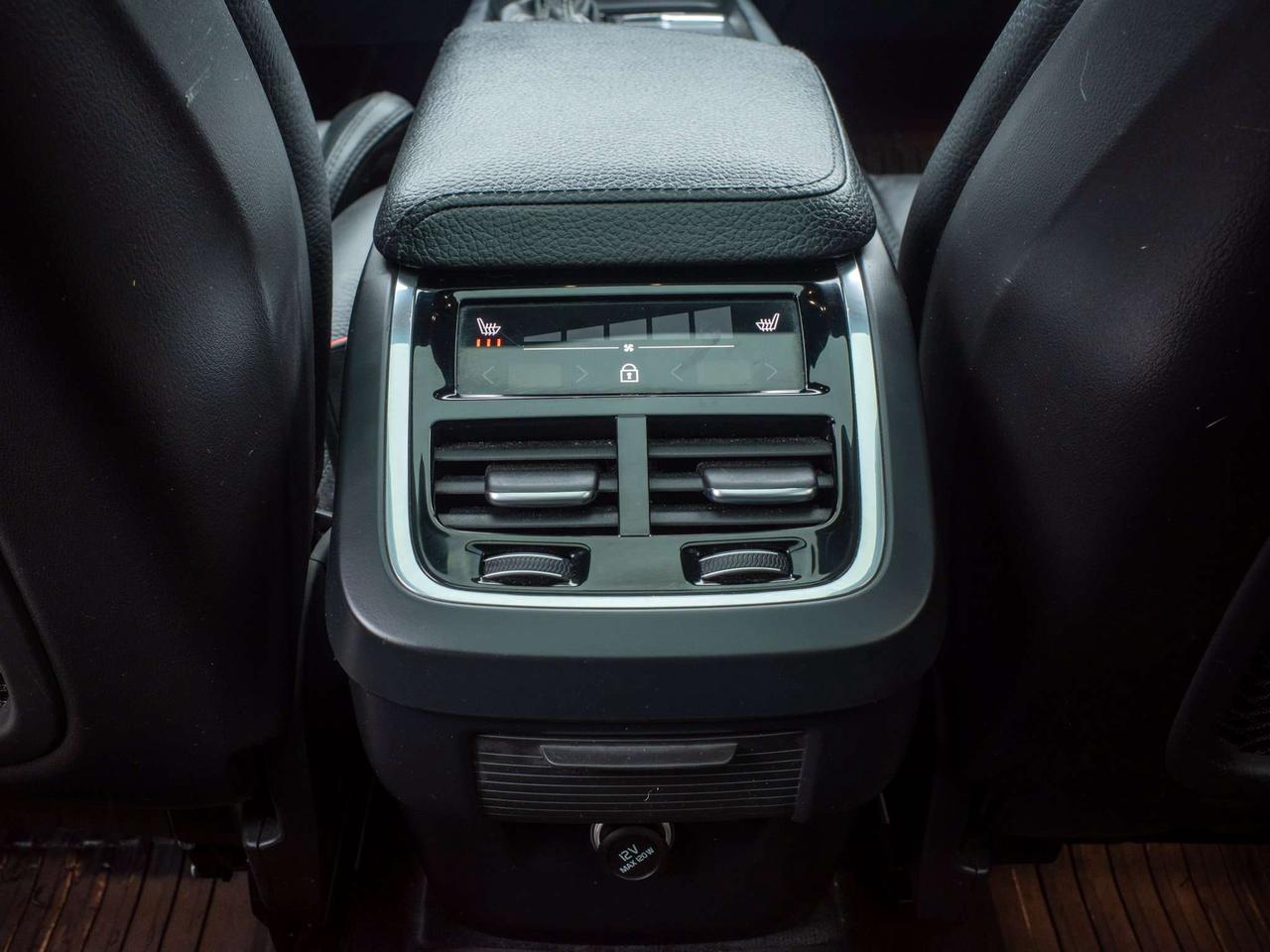 2020 Volvo XC60 R-Design - Turbo/Supercharged Engine Photo