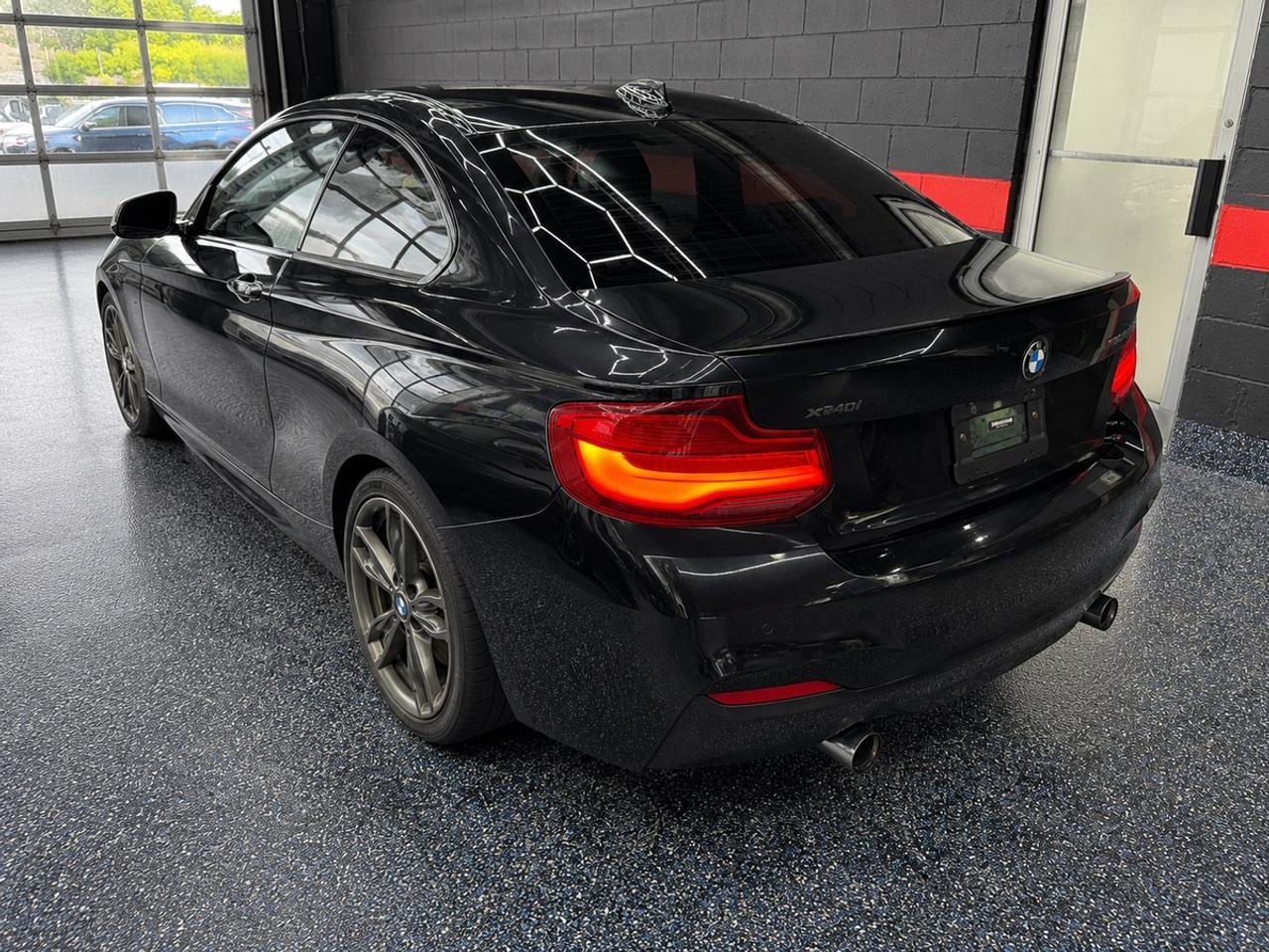 2019 BMW M240i xDrive Photo
