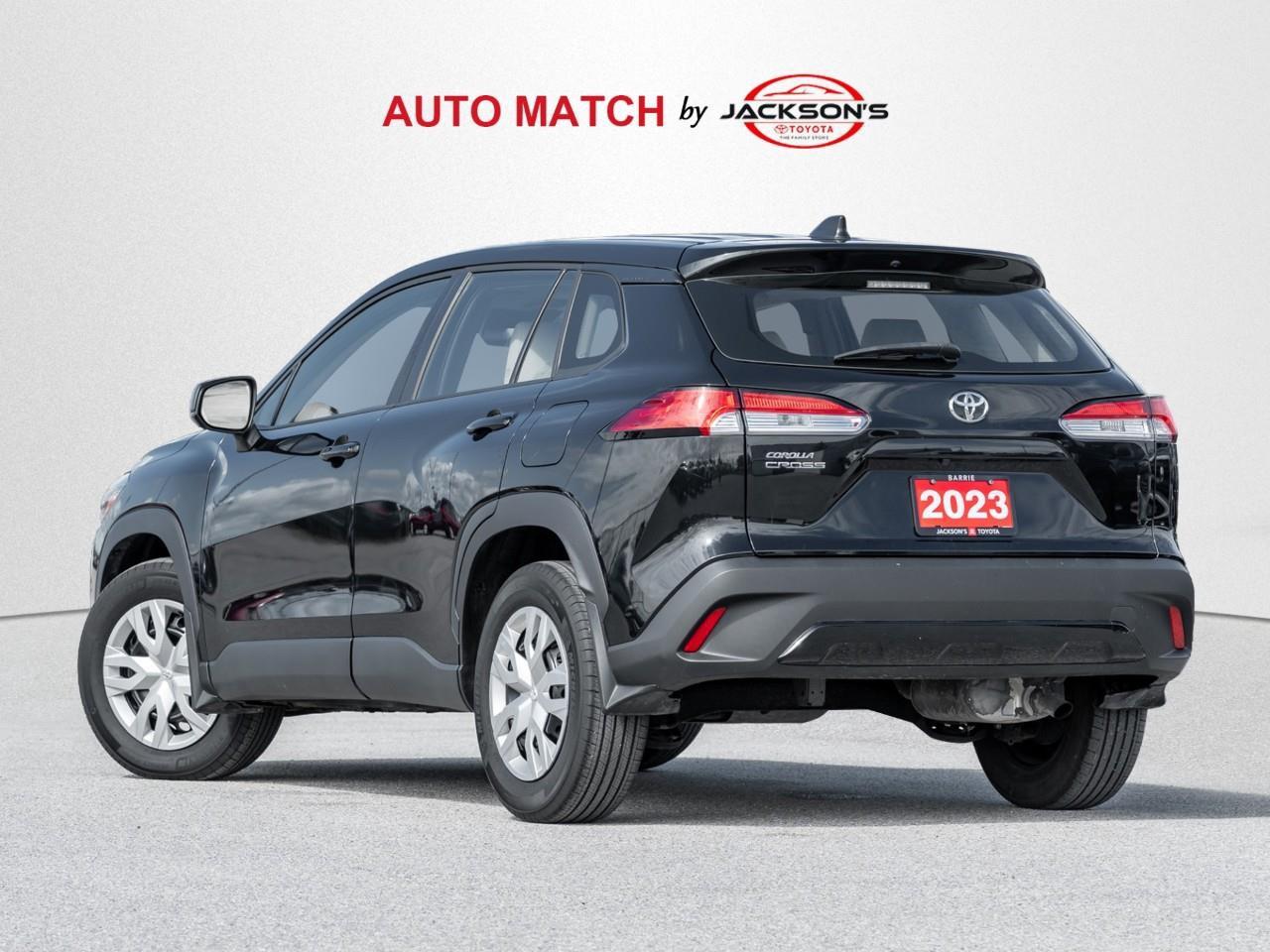 2023 Toyota Corolla Cross L 4dr Front-Wheel Drive Photo