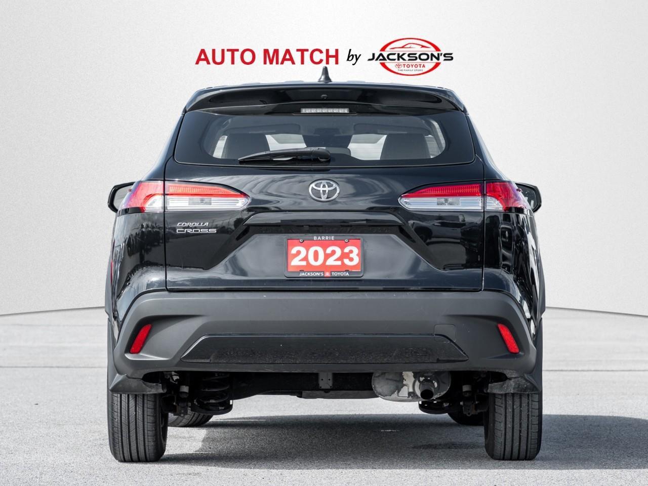 2023 Toyota Corolla Cross L 4dr Front-Wheel Drive Photo