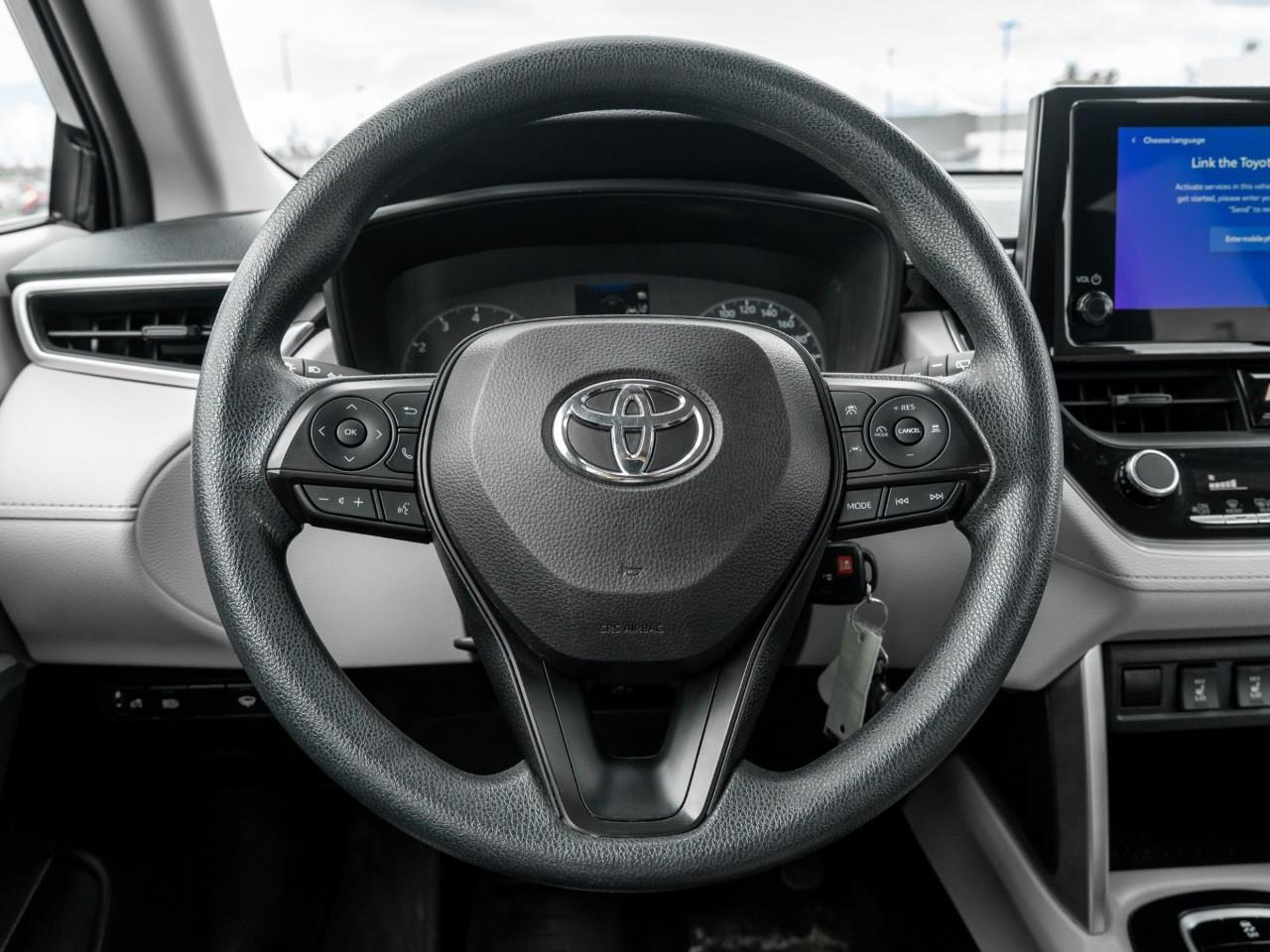 2023 Toyota Corolla Cross L 4dr Front-Wheel Drive Photo