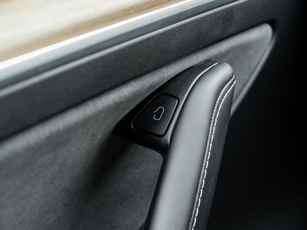 2024 Tesla Model Y Performance 4dr All-Wheel Drive Sport Utility Photo
