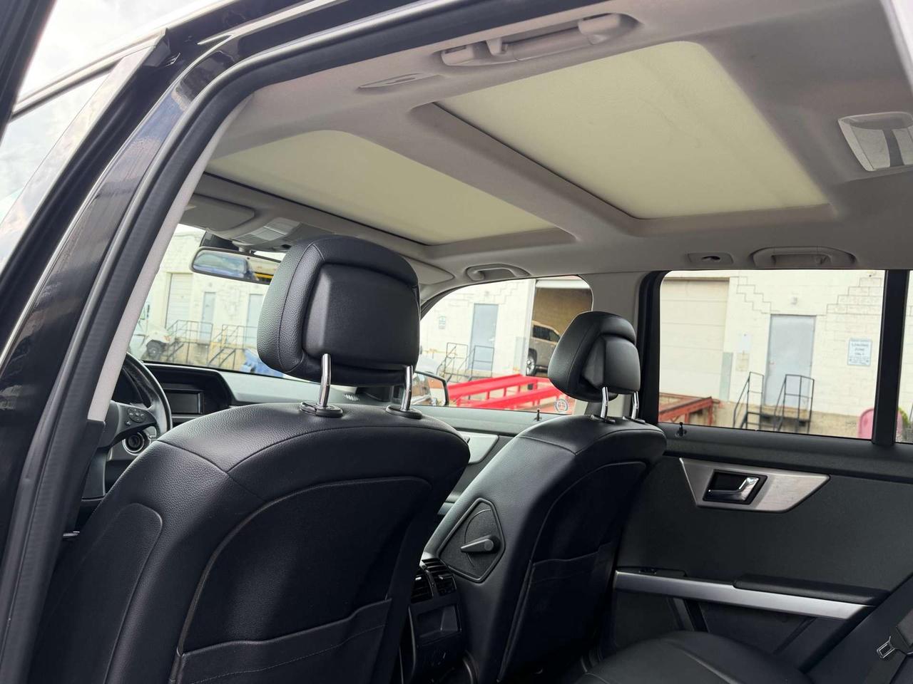 2010 Mercedes-Benz GLK-Class GLK 350 ~ 4MATIC ~ DUAL SUNROOF ~ CERTIFIED Photo