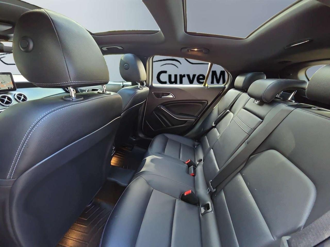 2018 Mercedes-Benz GLA GLA 250 4MATIC * NO ACCIDENTS / CAMERA / PANORAMIC / LED LIGHTS Photo