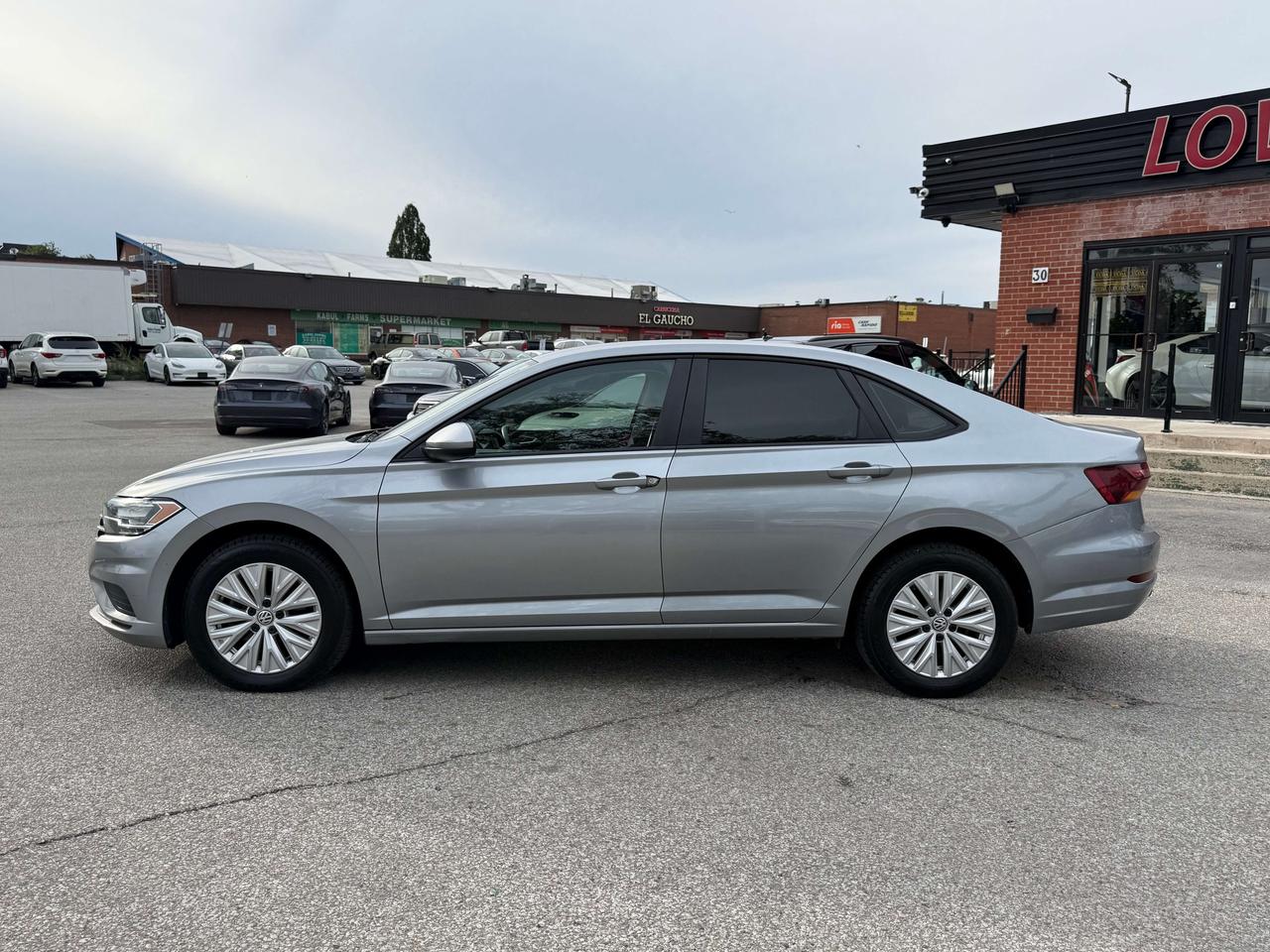 2019 Volkswagen Jetta Comfortline l FWD l 1.4L l 4 Cylinder l Auto l Eco Photo2