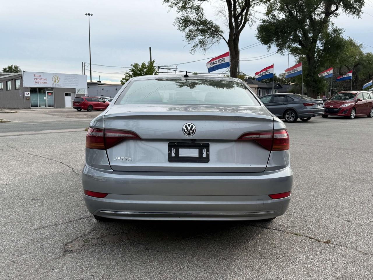 2019 Volkswagen Jetta Comfortline l FWD l 1.4L l 4 Cylinder l Auto l Eco Photo4