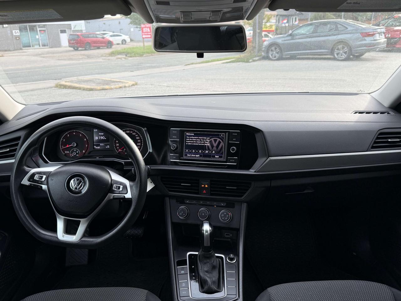 2019 Volkswagen Jetta Comfortline l FWD l 1.4L l 4 Cylinder l Auto l Eco Photo
