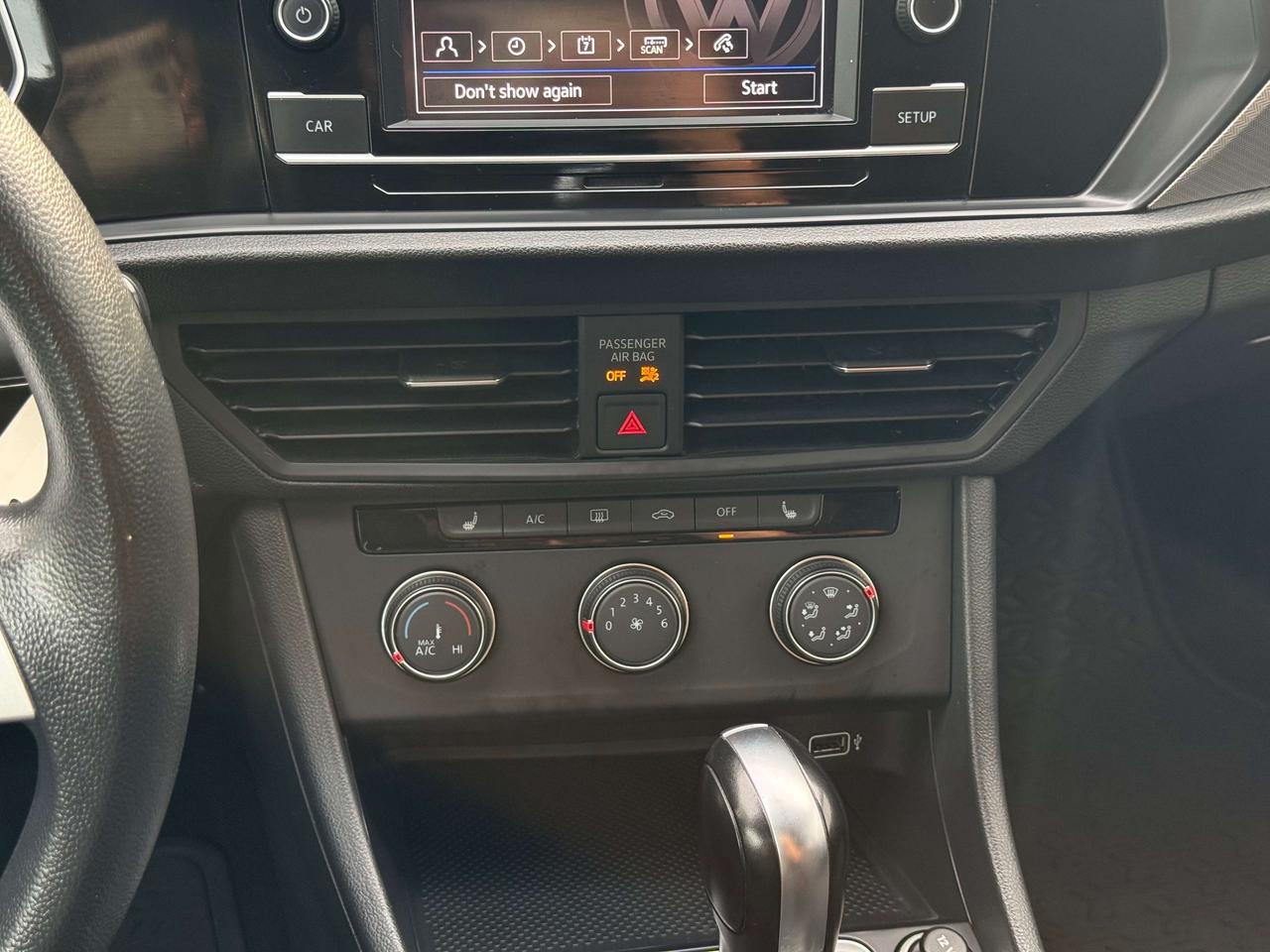 2019 Volkswagen Jetta Comfortline l FWD l 1.4L l 4 Cylinder l Auto l Eco Photo