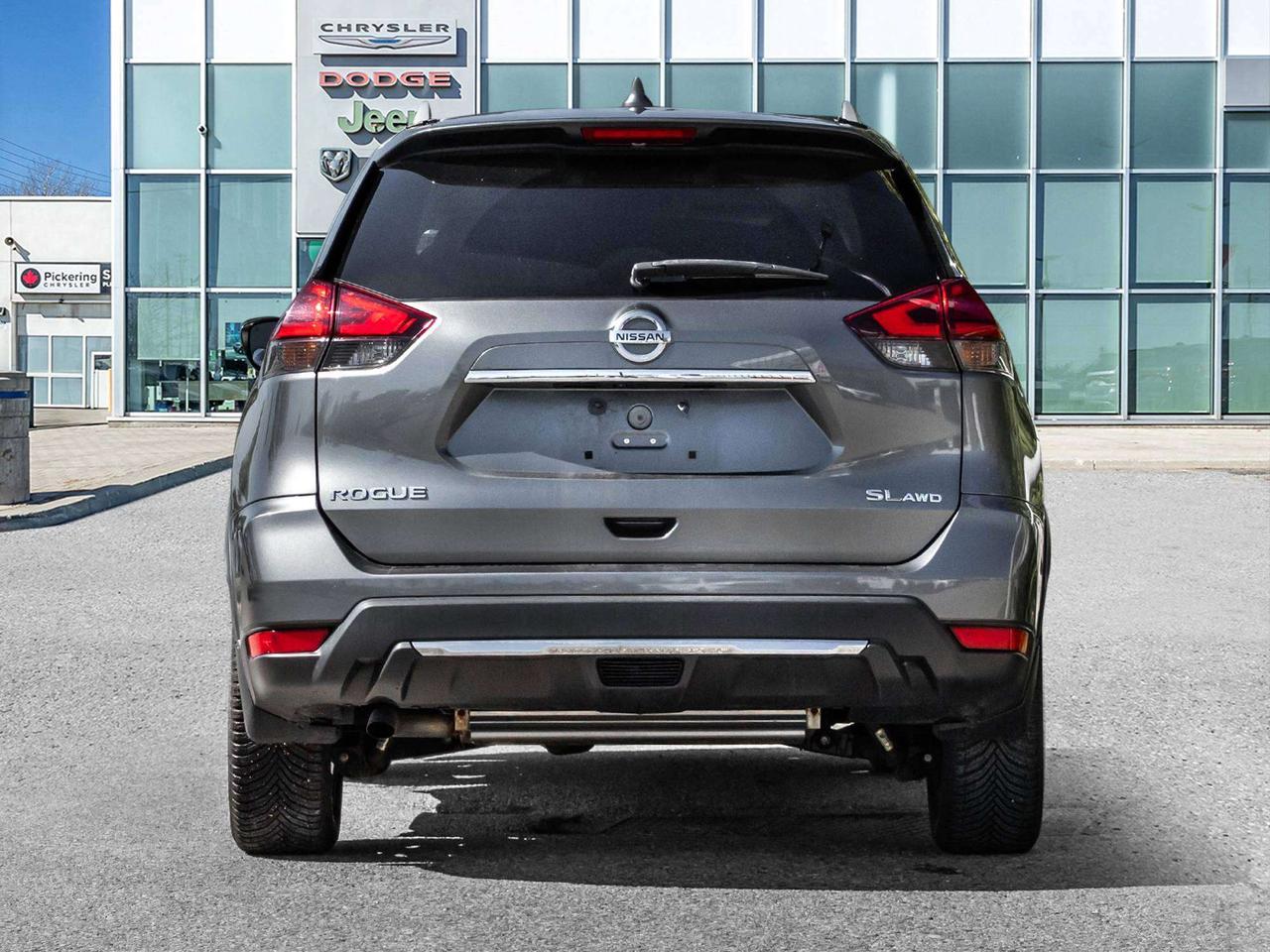2017 Nissan Rogue SL AWD PLATINUM  ROOF  LEATHER  NAVI Photo