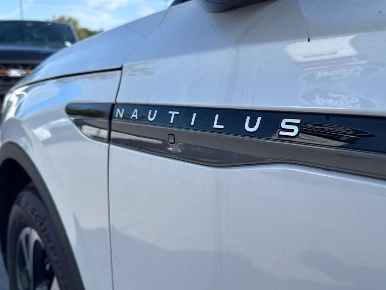 2026 Lincoln Nautilus Premiere AWD Photo