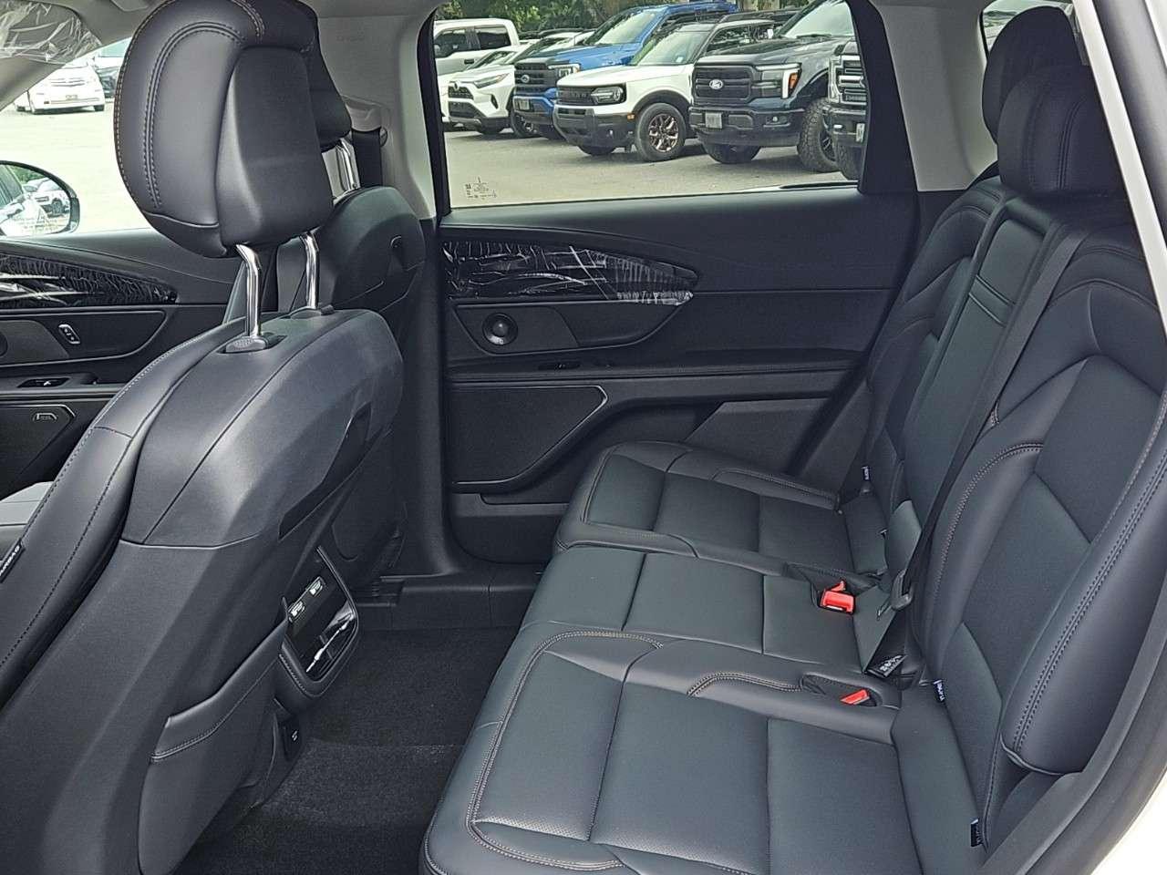 2026 Lincoln Nautilus Premiere AWD Photo