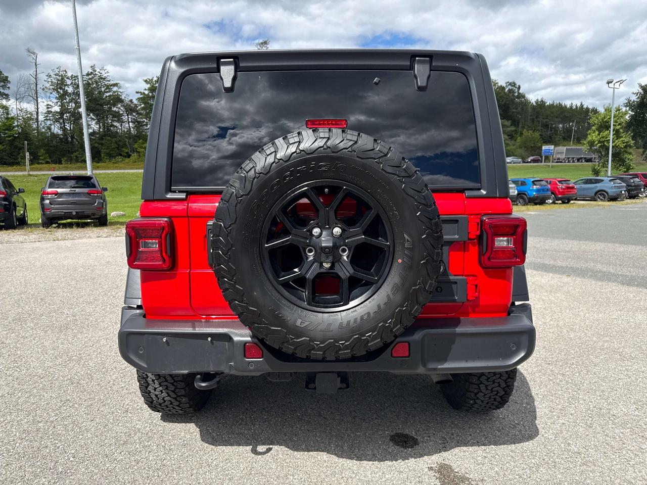 2024 Jeep Wrangler Willys - htd seats/wheel - hard top Photo