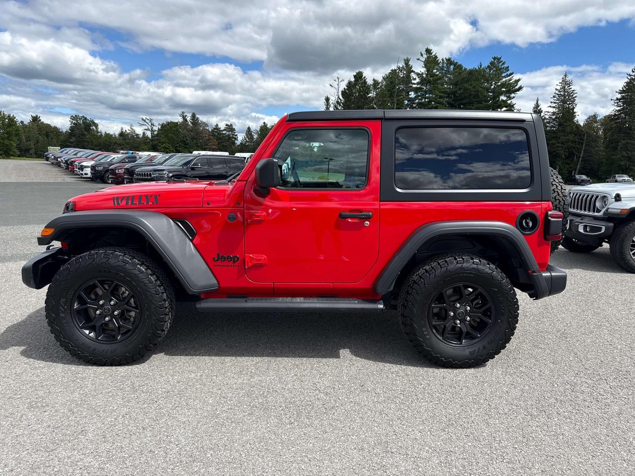 2024 Jeep Wrangler Willys - htd seats/wheel - hard top Photo5