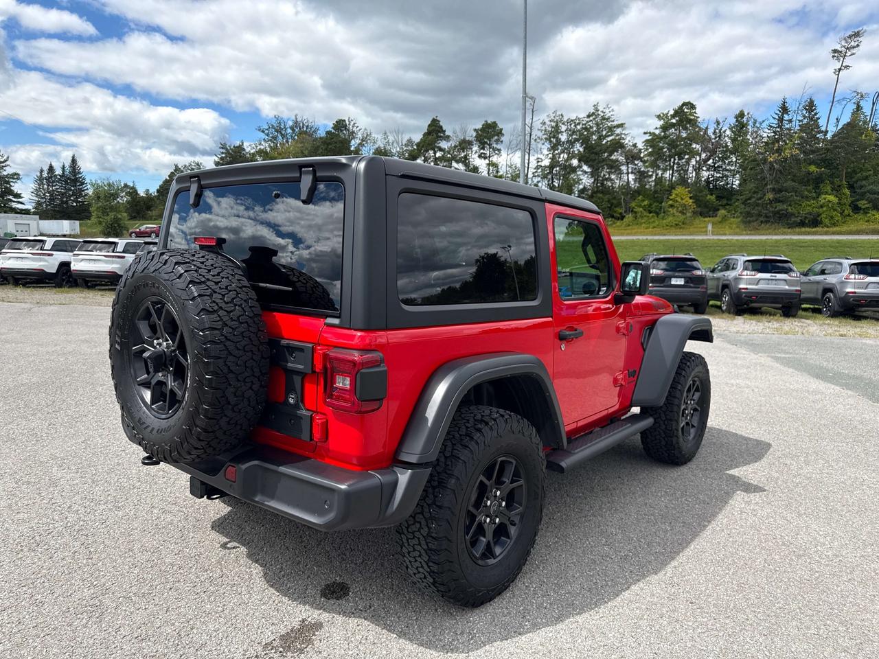 2024 Jeep Wrangler Willys - htd seats/wheel - hard top Photo