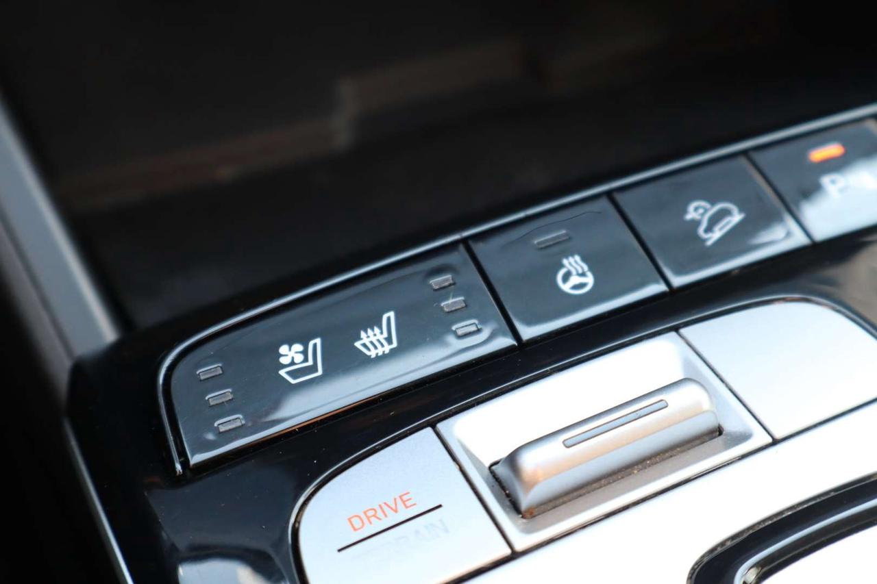 2022 Hyundai Tucson Ultimate Hybrid AWD Photo