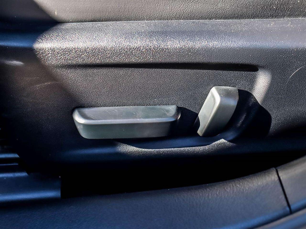 2025 Lexus IS IS 300 AWD 3.5L V6 ADAPTIVE CRUISE POWER SEATS Photo